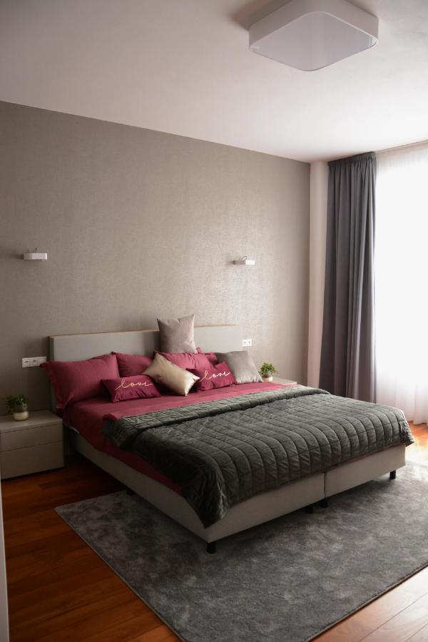 Premium Apartment Near Banska Bystrica Square With Two Big Bedrooms Ngoại thất bức ảnh
