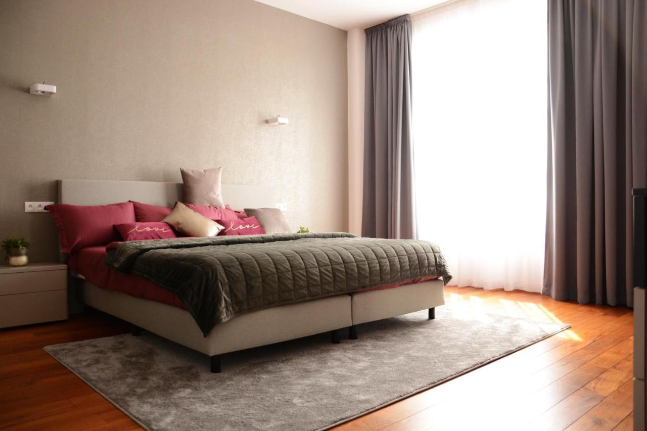 Premium Apartment Near Banska Bystrica Square With Two Big Bedrooms Ngoại thất bức ảnh