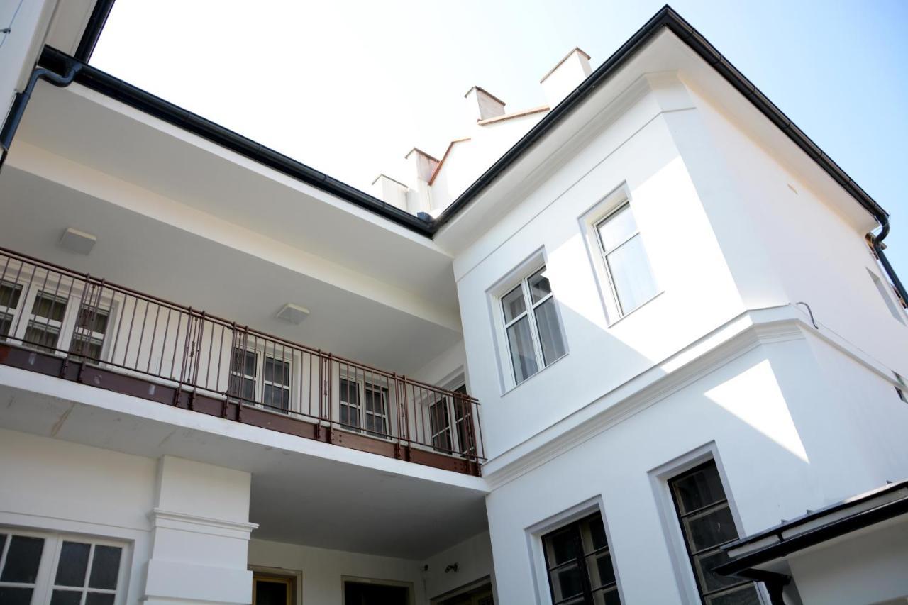 Premium Apartment Near Banska Bystrica Square With Two Big Bedrooms Ngoại thất bức ảnh